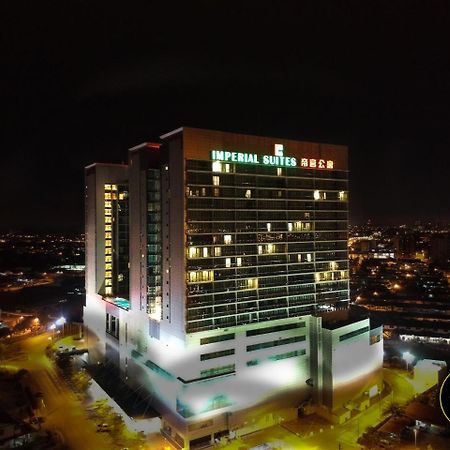 Luco Apartments @ Imperial Suites Kuching Exteriör bild