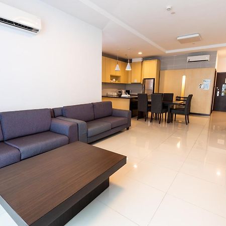 Luco Apartments @ Imperial Suites Kuching Exteriör bild